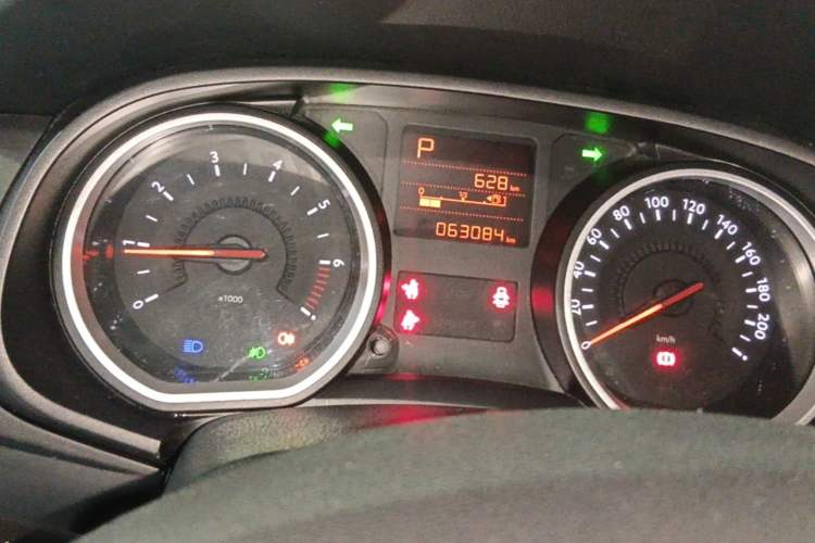 Used Citroen C3-XR 2018 1.6L Automatic Fashion Model Instrument Cluster
