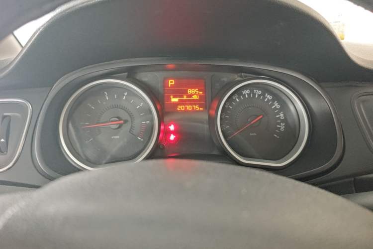 Used Citroen C3-XR 2018 1.6L Automatic Fashion Model Instrument Cluster