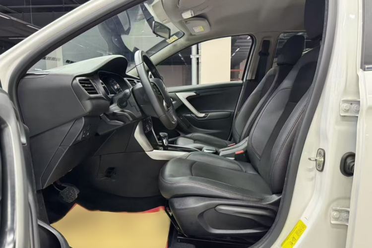 Used Citroen C3-XR 2018 1.6L Automatic Pioneer Model Interior 1