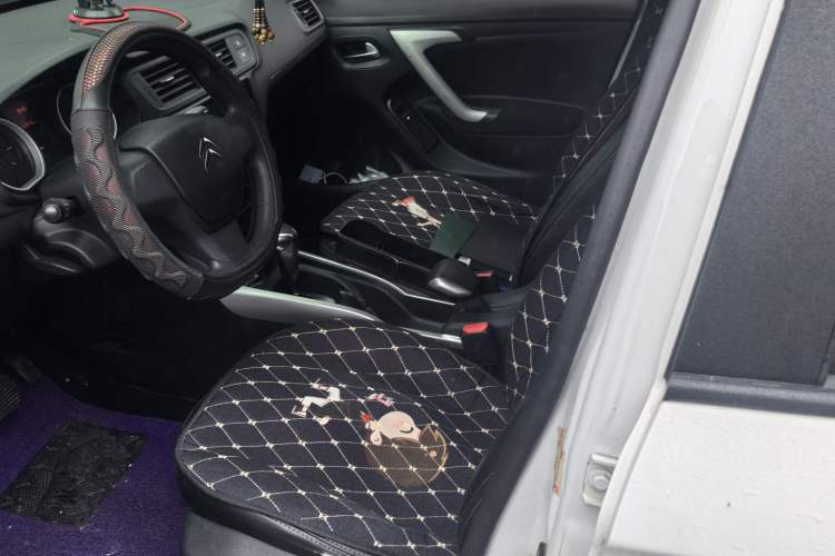 Used Citroen C3-XR 2018 1.6L Automatic Fashion Model Interior 1
