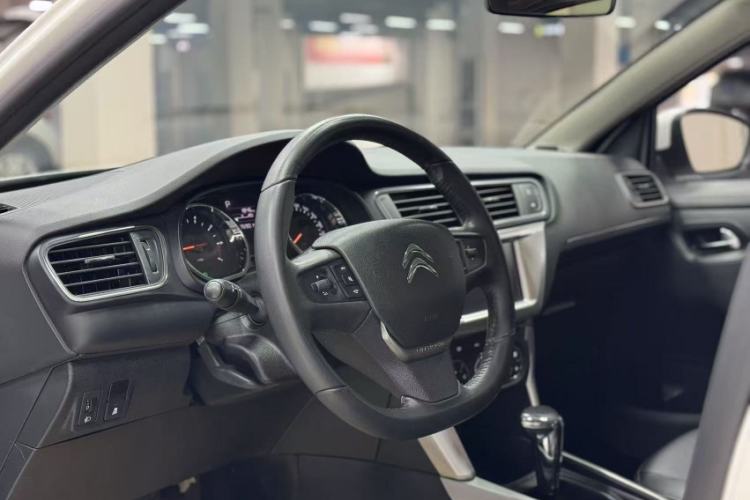 Used Citroen C3-XR 2018 1.6L Automatic Pioneer Model Interior 2