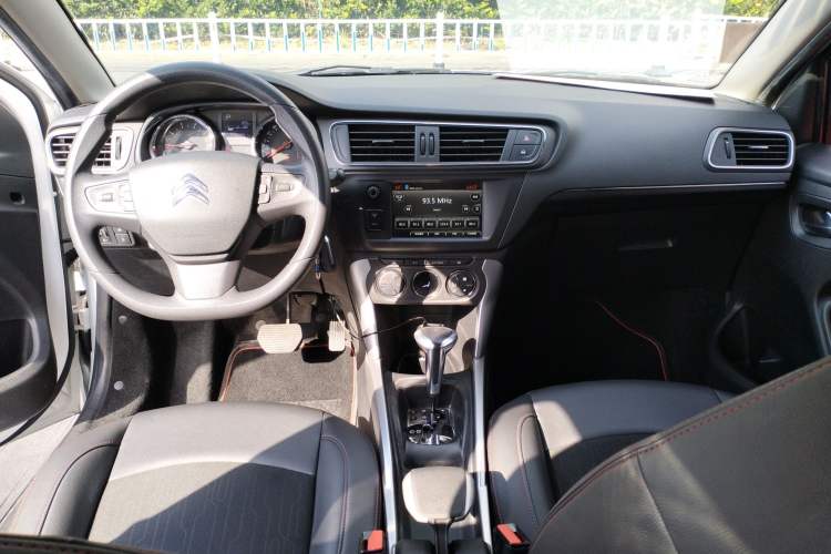 Used Citroen C3-XR 2018 Revised Version 1.6L Automatic Pioneer Edition Interior 2