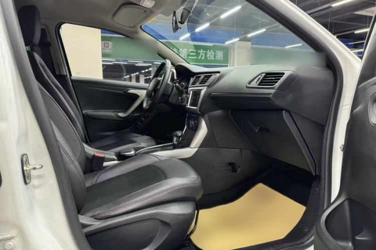 Used Citroen C3-XR 2018 1.6L Automatic Pioneer Model Interior 3