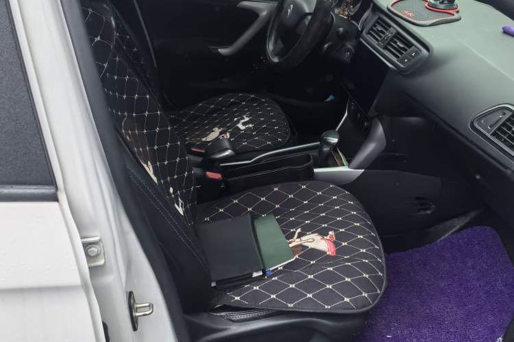 Used Citroen C3-XR 2018 1.6L Automatic Fashion Model Interior 3