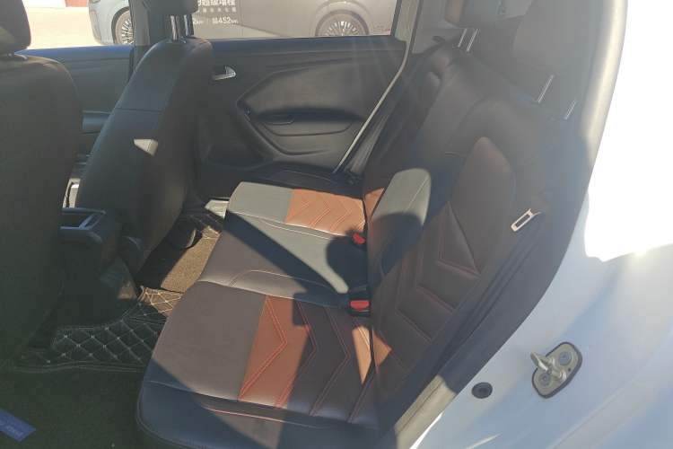 Used Citroen C3-XR 2018 1.6L Automatic Pioneer Model Interior 4