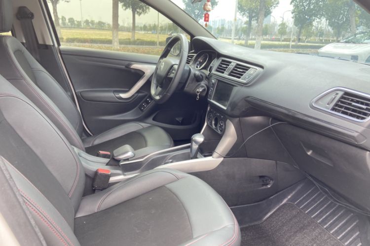 Used Citroen C3-XR 2018 1.6L Automatic Pioneer Model Interior 5
