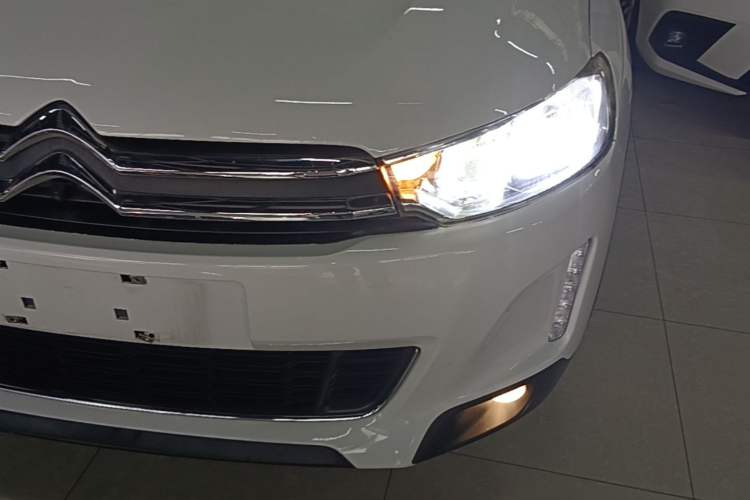 Used Citroen C3-XR 2018 1.6L Automatic Fashion Model Left Front Headlight
