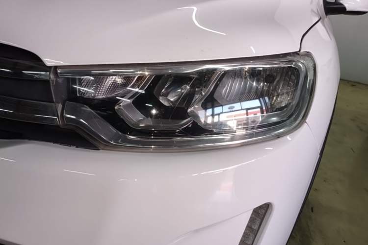 Used Citroen C3-XR 2018 1.6L Automatic Pioneer Model Left Front Headlight
