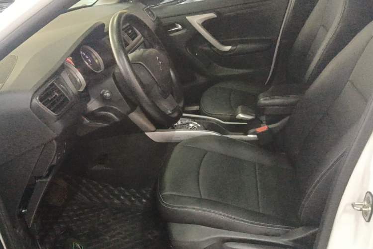 Used Citroen C3-XR 2018 1.6L Automatic Fashion Model Left Front Seat