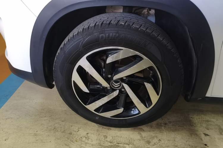 Used Citroen C3-XR 2018 1.6L Automatic Pioneer Model Left Front Wheel Hub