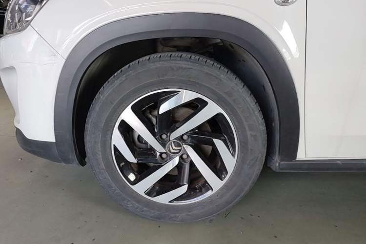 Used Citroen C3-XR 2018 1.6L Automatic Pioneer Model Left Front Wheel Hub