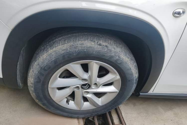 Used Citroen C3-XR 2018 1.6L Automatic Fashion Model Left Front Wheel Hub