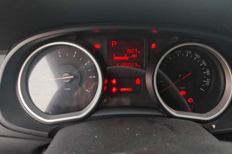 Used Citroen C3-XR 2018 1.6L Automatic Fashion Model Odometer Close Up