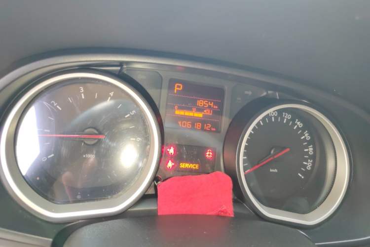Used Citroen C3-XR 2018 Revised Version 1.6L Automatic Fashion Edition Odometer Close Up