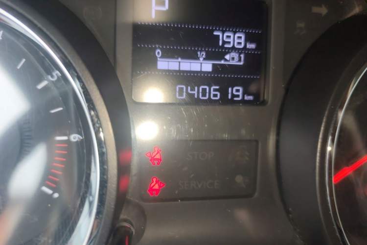 Used Citroen C3-XR 2018 1.6L Automatic Pioneer Model Odometer Close Up