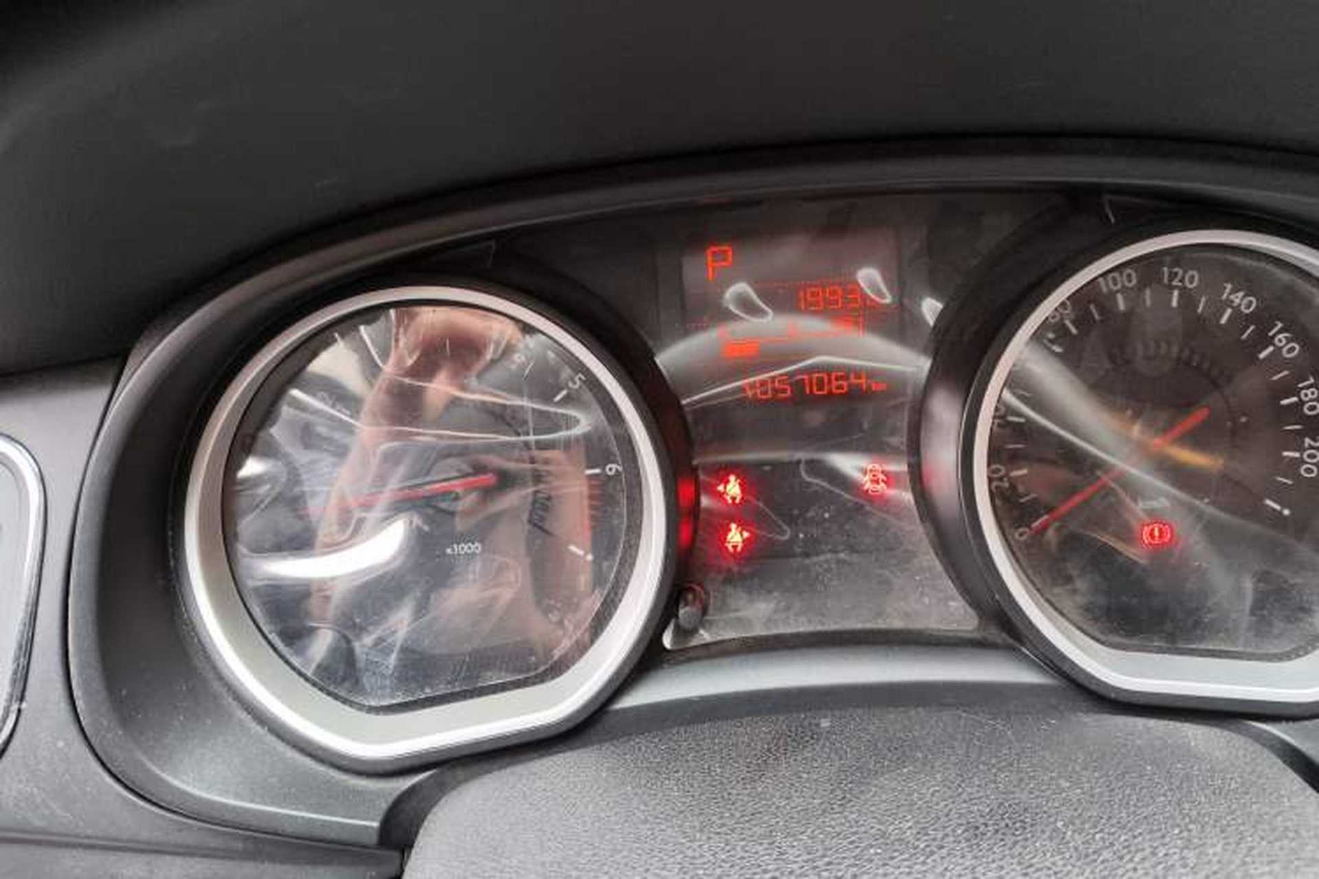 Used Citroen C3-XR 2018 1.6L Automatic Fashion Model Odometer Close Up
