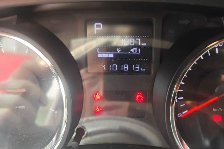 Used Citroen C3-XR 2018 1.6L Automatic Pioneer Model Odometer Close Up