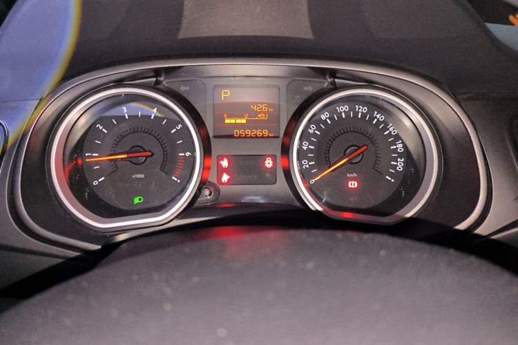 Used Citroen C3-XR 2018 1.6L Automatic Fashion Model Odometer Close Up