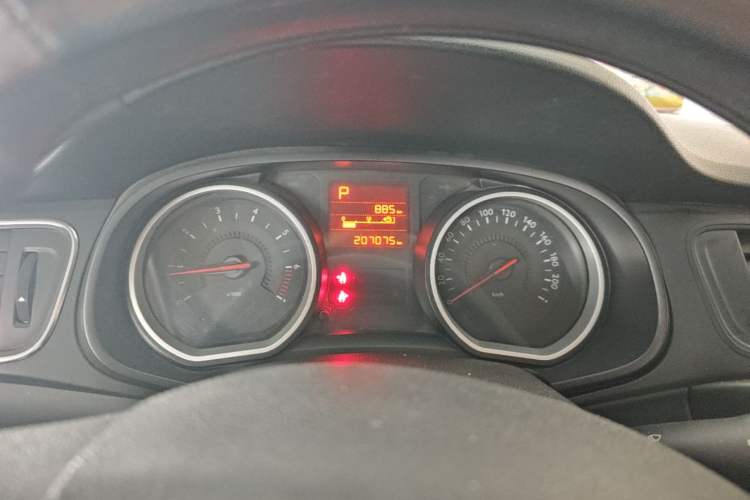 Used Citroen C3-XR 2018 1.6L Automatic Fashion Model Odometer Close Up