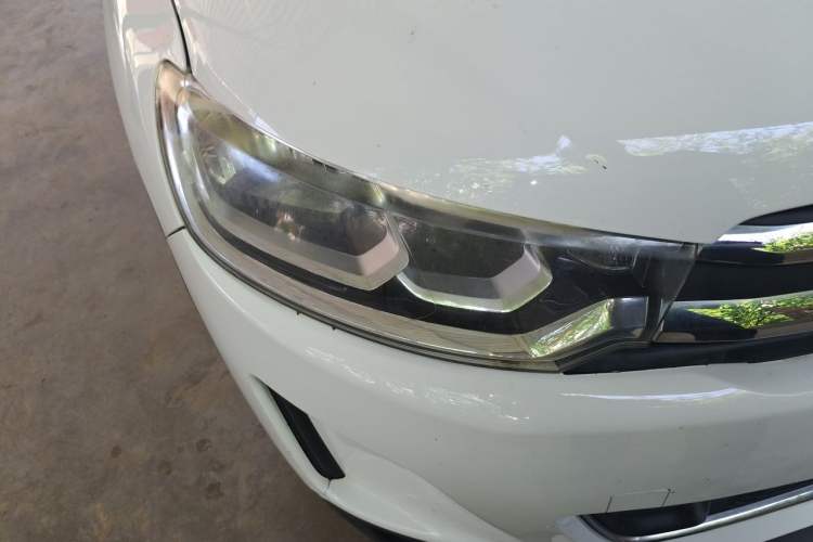 Used Citroen C3-XR 2018 1.6L Automatic Fashion Model Right Front Headlight