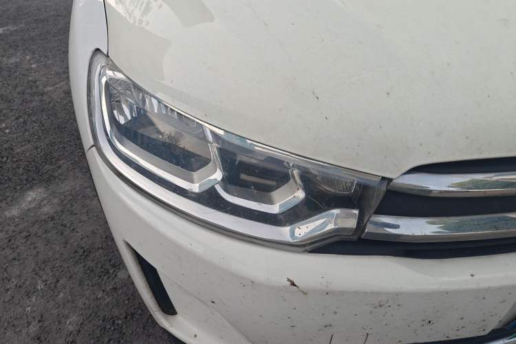 Used Citroen C3-XR 2018 1.6L Automatic Fashion Model Right Front Headlight