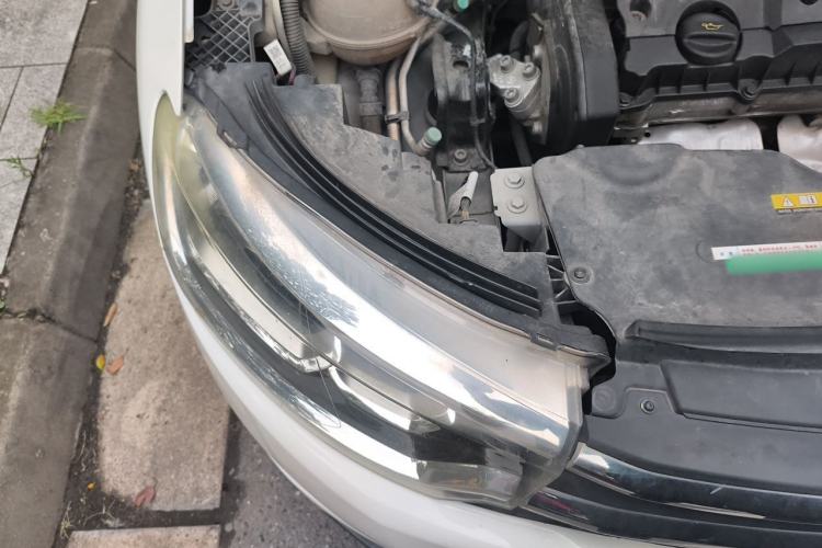 Used Citroen C3-XR 2018 1.6L Automatic Pioneer Model Right Front Headlight