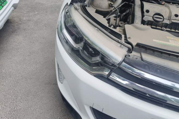 Used Citroen C3-XR 2018 1.6L Automatic Pioneer Model Right Front Headlight