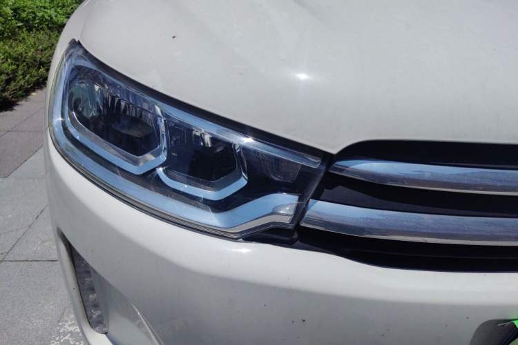 Used Citroen C3-XR 2018 1.6L Automatic Fashion Model Right Front Headlight