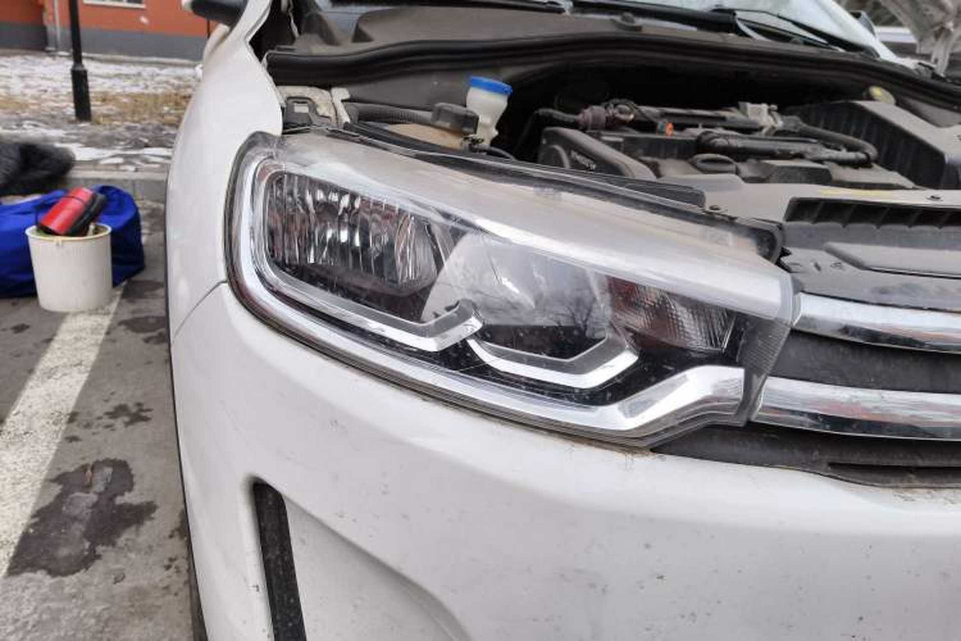 Used Citroen C3-XR 2018 1.6L Automatic Fashion Model Right Front Headlight