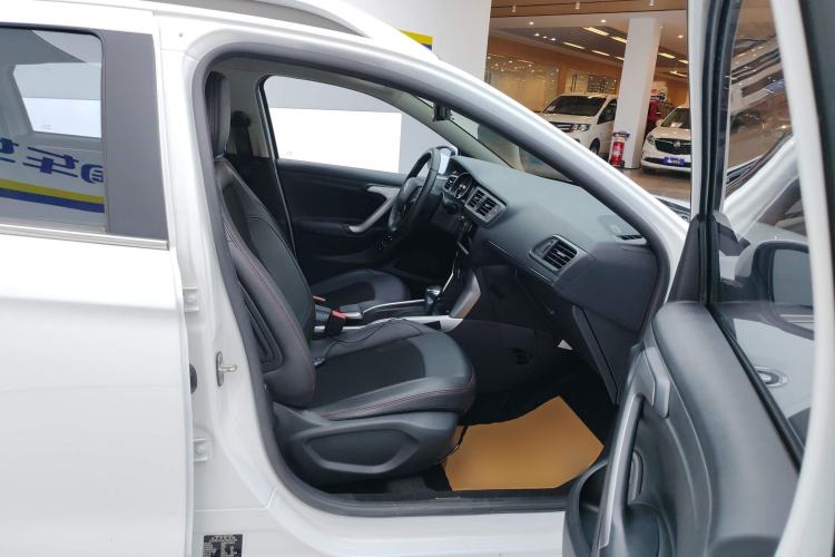 Used Citroen C3-XR 2018 230THP Automatic Smart Version Right Front Seat