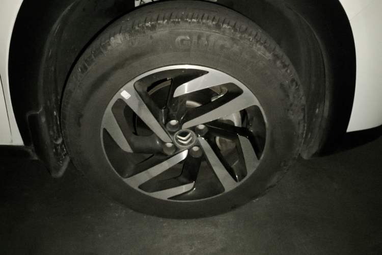 Used Citroen C3-XR 2018 1.6L Automatic Pioneer Model Right Front Wheel Hub