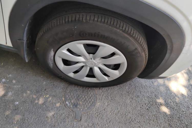 Used Citroen C3-XR 2018 Revised Version 1.6L Automatic Fashion Edition Right Front Wheel Hub