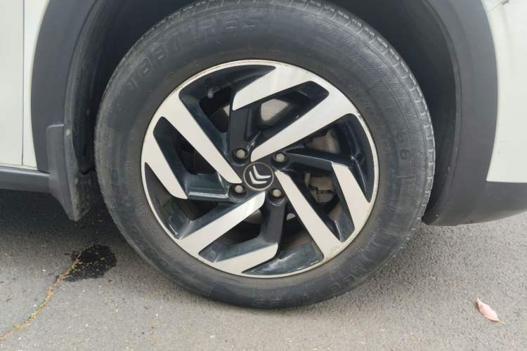 Used Citroen C3-XR 2018 1.6L Automatic Pioneer Model Right Front Wheel Hub