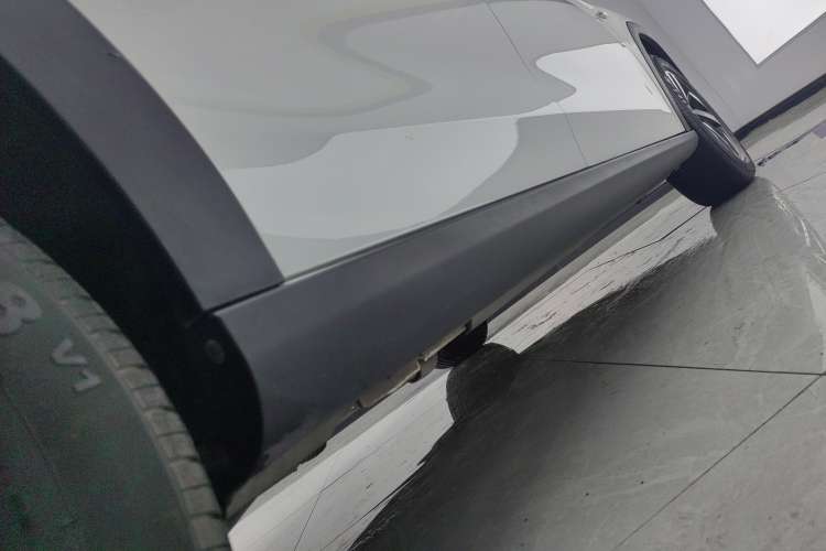 Used Citroen C3-XR 2018 1.6L Automatic Pioneer Model Right Side Sill