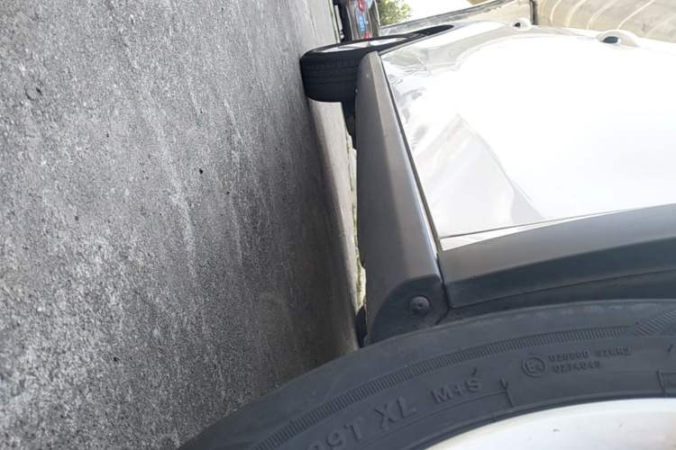 Used Citroen C3-XR 2018 1.6L Automatic Fashion Model Right Side Sill