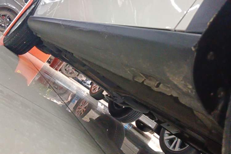 Used Citroen C3-XR 2018 1.6L Automatic Fashion Model Right Side Sill