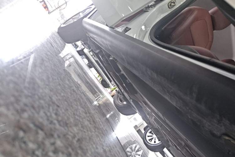 Used Citroen C3-XR 2018 1.6L Automatic Fashion Model Right Side Sill