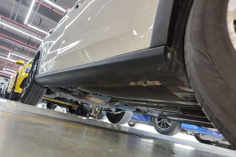 Used Citroen C3-XR 2018 1.6L Automatic Pioneer Model Right Side Sill
