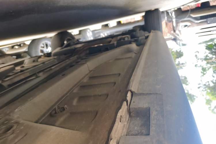 Used Citroen C3-XR 2018 1.6L Automatic Fashion Model Right Side Sill