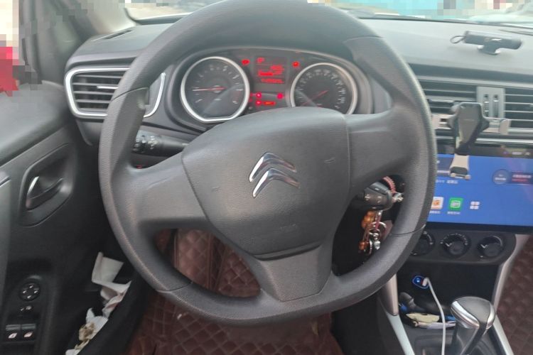 Used Citroen C3-XR 2018 1.6L Automatic Fashion Model Steering Wheel