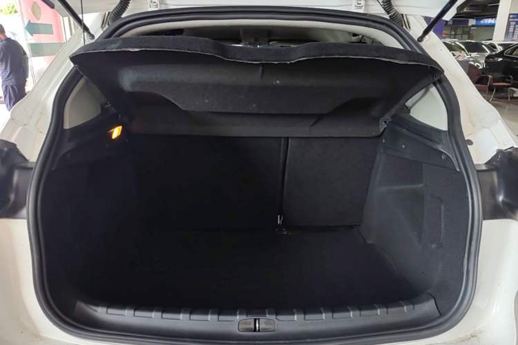 Used Citroen C3-XR 2018 1.6L Automatic Pioneer Model Trunk