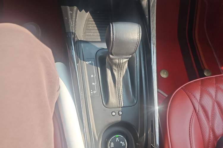 Used Citroen C3-XR 2019 190THP Automatic Xueying Edition Gear Lever
