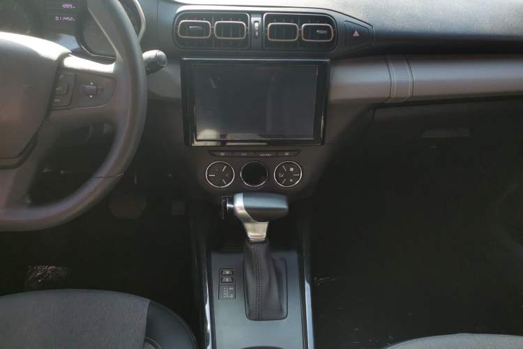 Used Citroen C3-XR 2019 230THP DCT ORIGINS Centennial Deluxe Edition Audio And AC Panel
