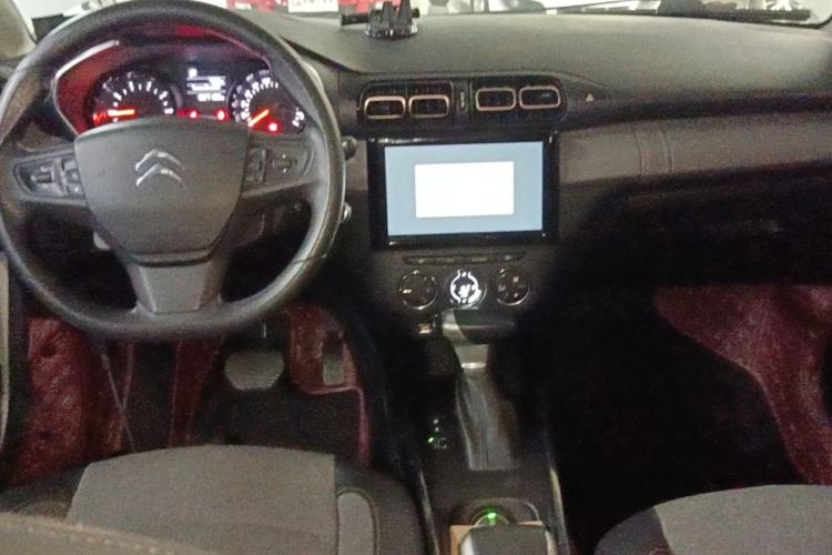 Used Citroen C3-XR 2019 230THP DCT Yue Ling Edition Center Console