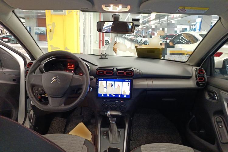 Used Citroen C3-XR 2019 230THP DCT Active Version Center Console