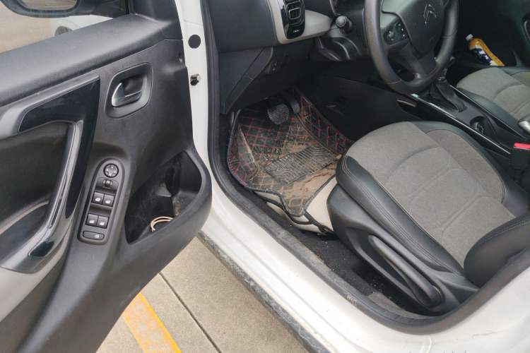 Used Citroen C3-XR 2019 230THP DCT ORIGINS Centennial Deluxe Edition Driver Seat