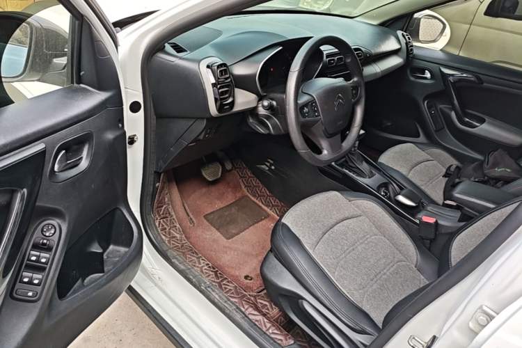 Used Citroen C3-XR 2019 230THP DCT ORIGINS Centennial Deluxe Edition Driver Seat