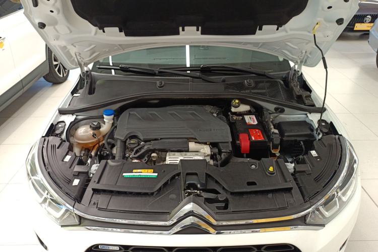 Used Citroen C3-XR 2019 230THP DCT Active Version Engine Bay