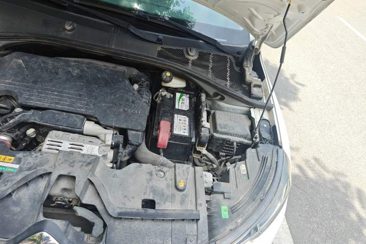 Used Citroen C3-XR 2019 230THP DCT ORIGINS Centennial Deluxe Edition Engine Bay Left