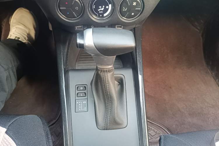 Used Citroen C3-XR 2019 230THP DCT ORIGINS Centennial Deluxe Edition Gear Lever